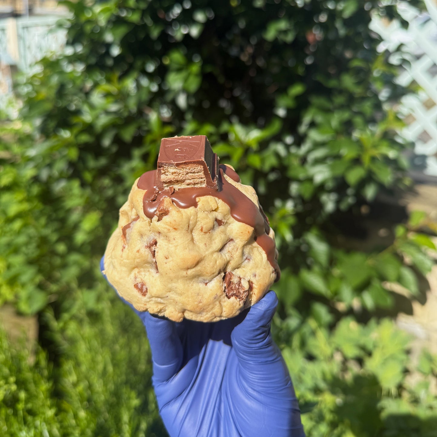Kitkat Chunky Stuffed Cookies